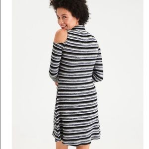 American Eagle Outfitters Cold Shoulder Dress